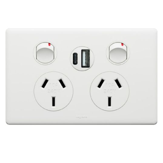 Legrand_ED777USB2IACMW.jpg